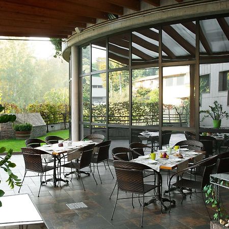 Hotel Leonardo Da Vinci Erba Esterno foto