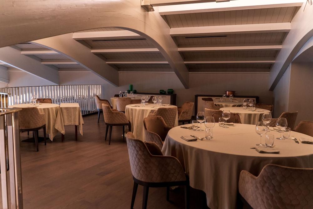 Hotel Leonardo Da Vinci Erba Esterno foto